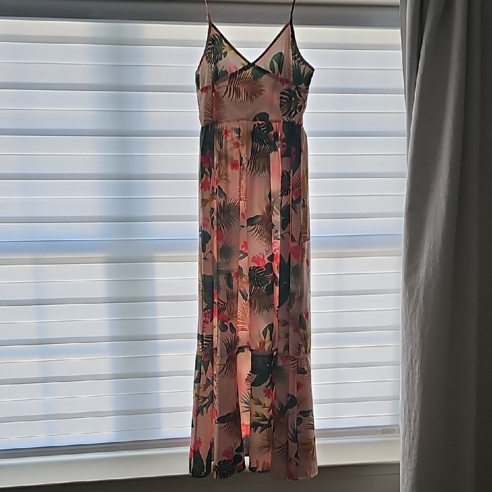 Tropical Floral Print V-Neck Maxi Dress